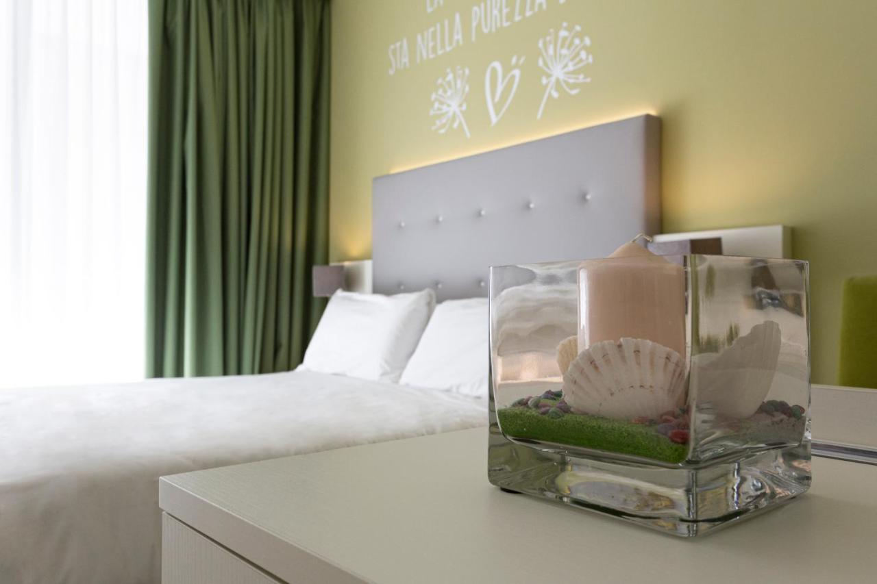 Hotel Amburgo Bibione Exteriör bild