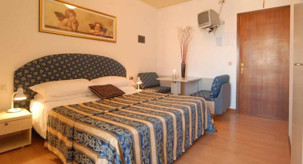 Hotel Amburgo Bibione Exteriör bild