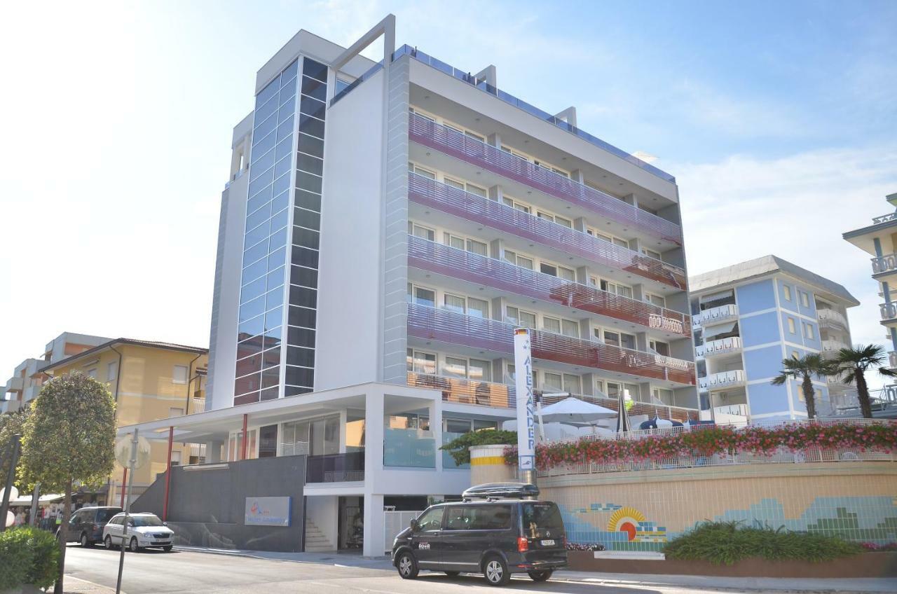 Hotel Amburgo Bibione Exteriör bild