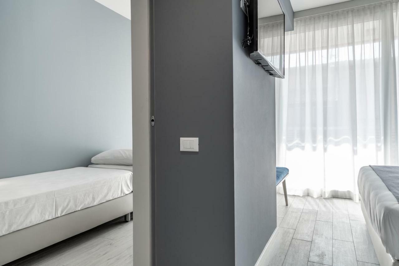 Hotel Amburgo Bibione Exteriör bild